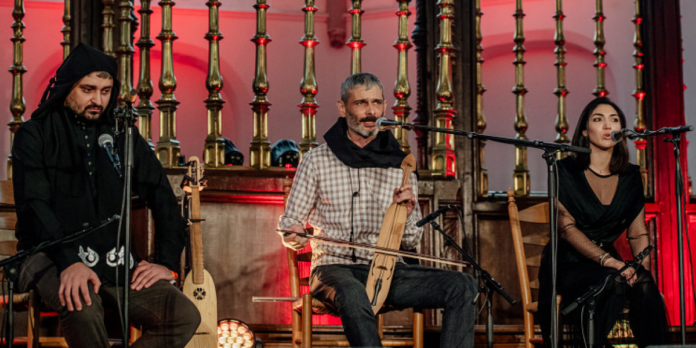 Кавказские группы (обложка)